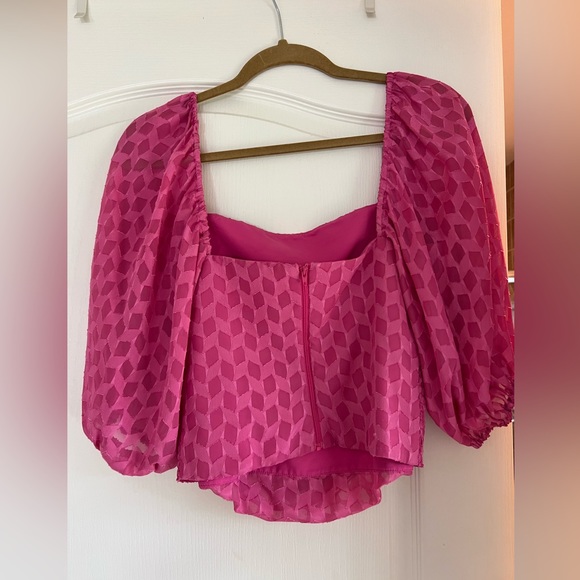 AMANDA UPRICHARD hot pink top - Picture 5 of 6